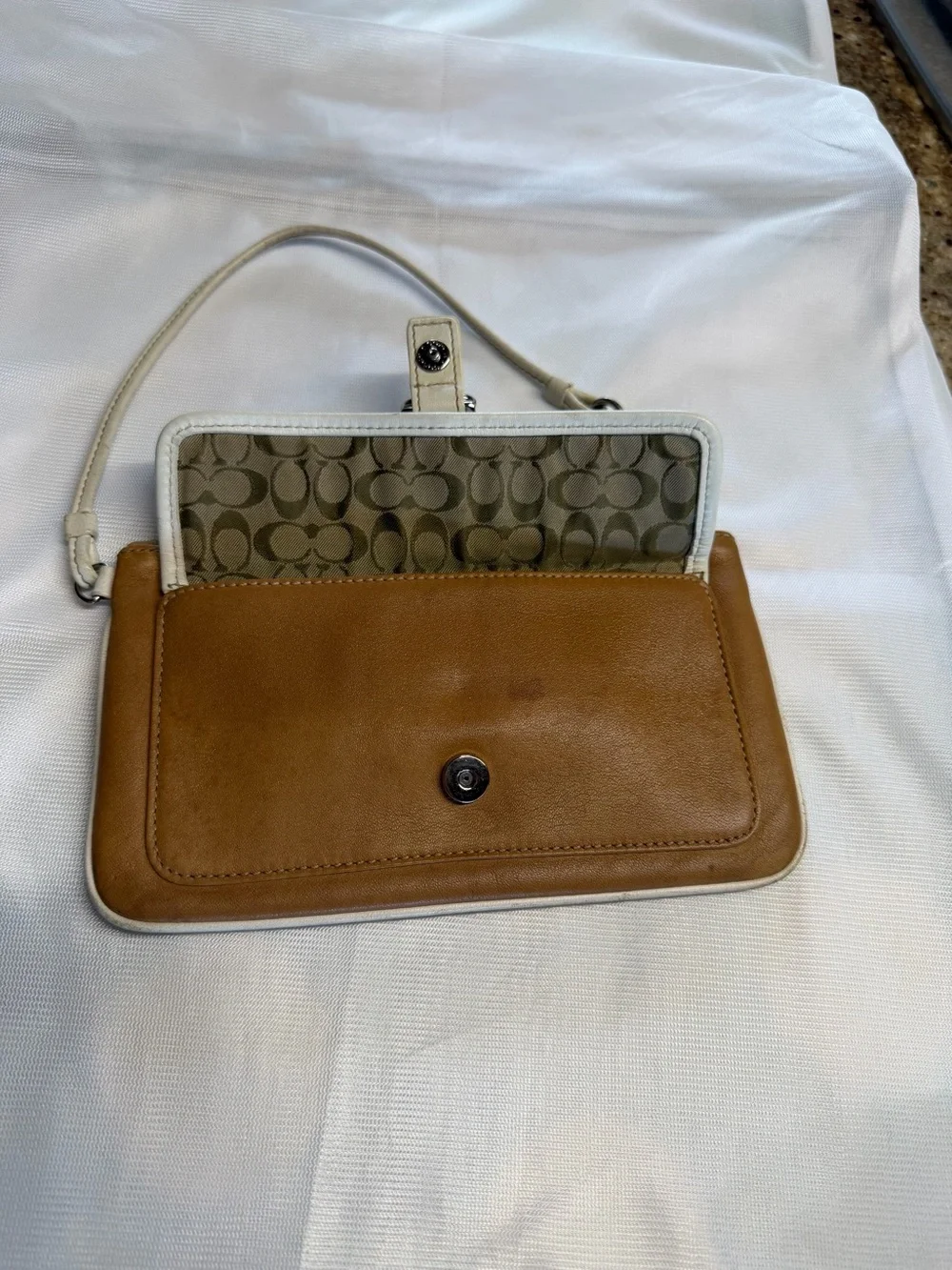 Coach Vintage Y2K Tan Leather & White Trim Wristlet with Signature C Lining